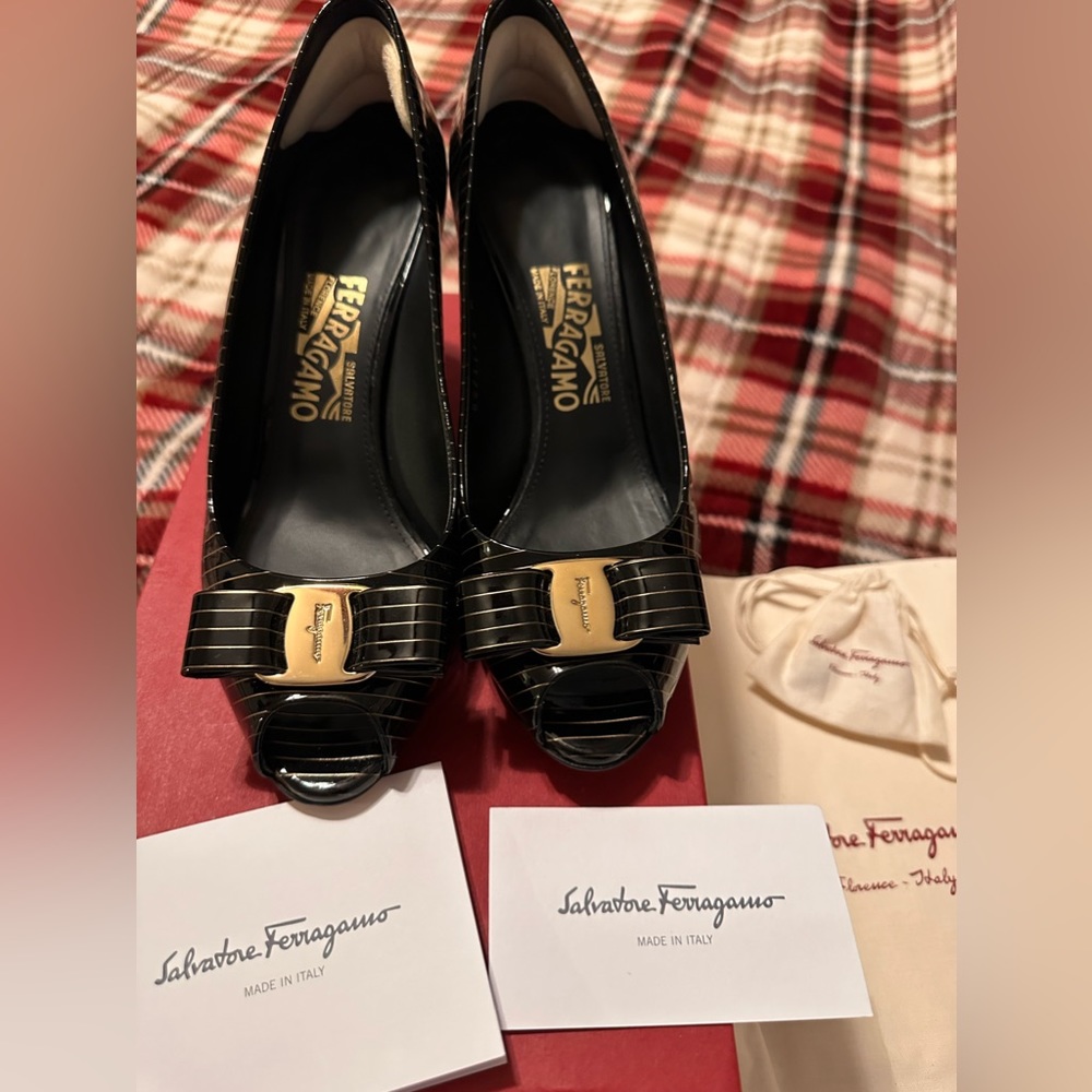Ferragamo - Picture 2 of 5